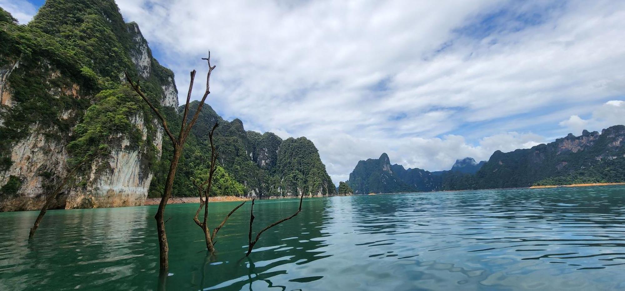 Khaosok Happy House Acomodação com café da manhã Khao Sok National Park Exterior foto