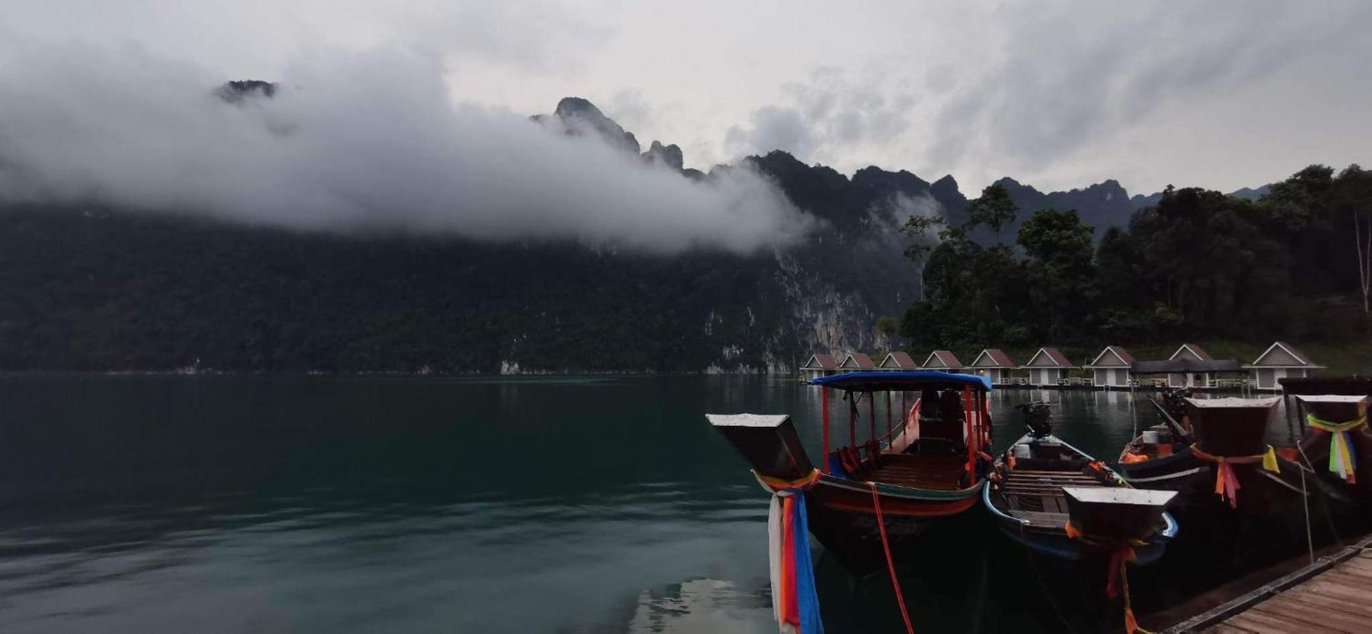 Khaosok Happy House Acomodação com café da manhã Khao Sok National Park Exterior foto